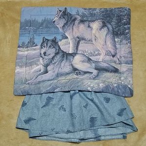 Wolves standard pillow sham & twin bed skirt